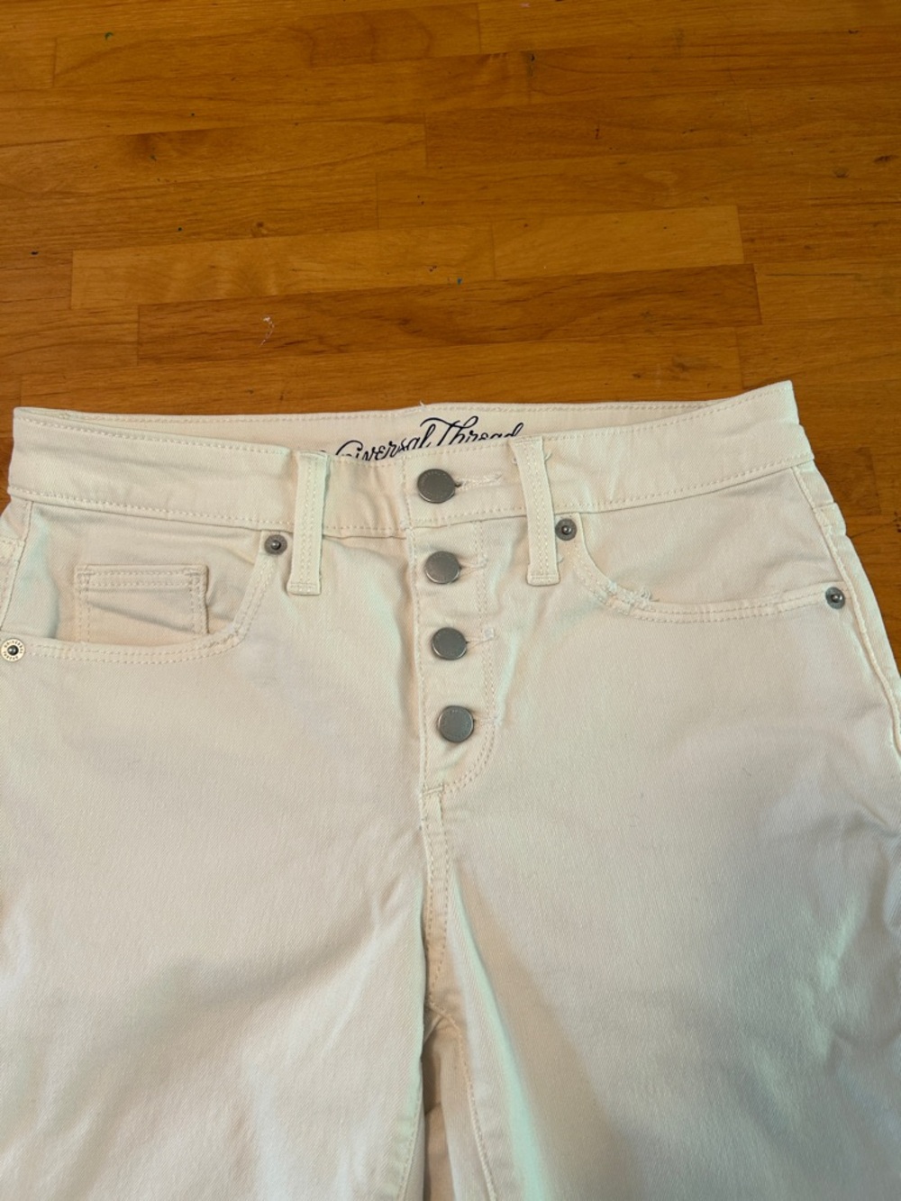 Universal Thread Cream High-Rise Button-Fly Women’s Jeans